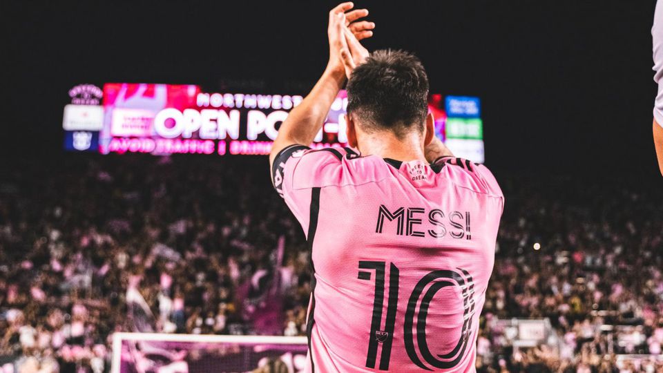 MLS: Inter Miami goleia em noite de gala de Suárez e Messi