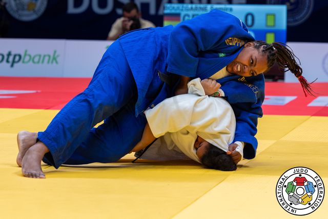 Rochele desiste nas repescagens: «Foi só um toque, não quisemos arriscar»