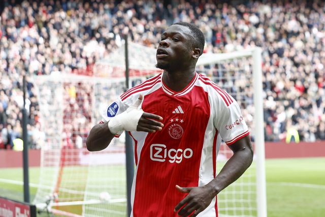 Eredivisie: Ajax volta aos triunfos com português no banco