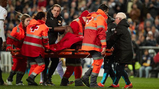 Valência revela grave lesão de Diakhaby frente ao Real Madrid