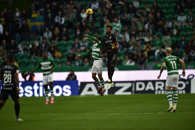 Destaques do Farense: Zé Luís fez tremer o ferro e o leão