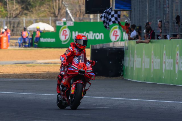 Márquez cria memórias para a vida (vídeo)