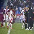 Atitude de Paulo Fonseca, treinador do Lyon, para com o árbitro no jogo com o Brest