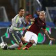 Nainggolan a defrontar Cristiano Ronaldo na Champions num Roma-Real Madrid