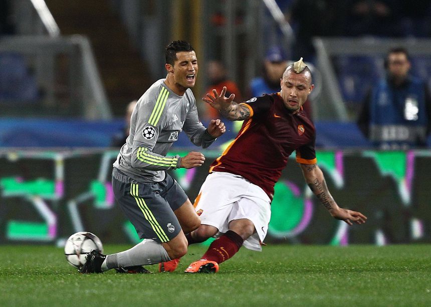 Nainggolan a defrontar Cristiano Ronaldo na Champions num Roma-Real Madrid
