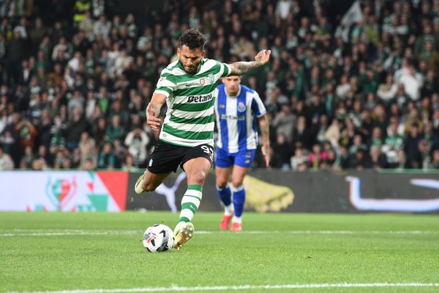 Suárez decidiu, de penálti, o Sporting-FC Porto das meias-finais da Taça de Portugal - foto: Sérgio Miguel Santos