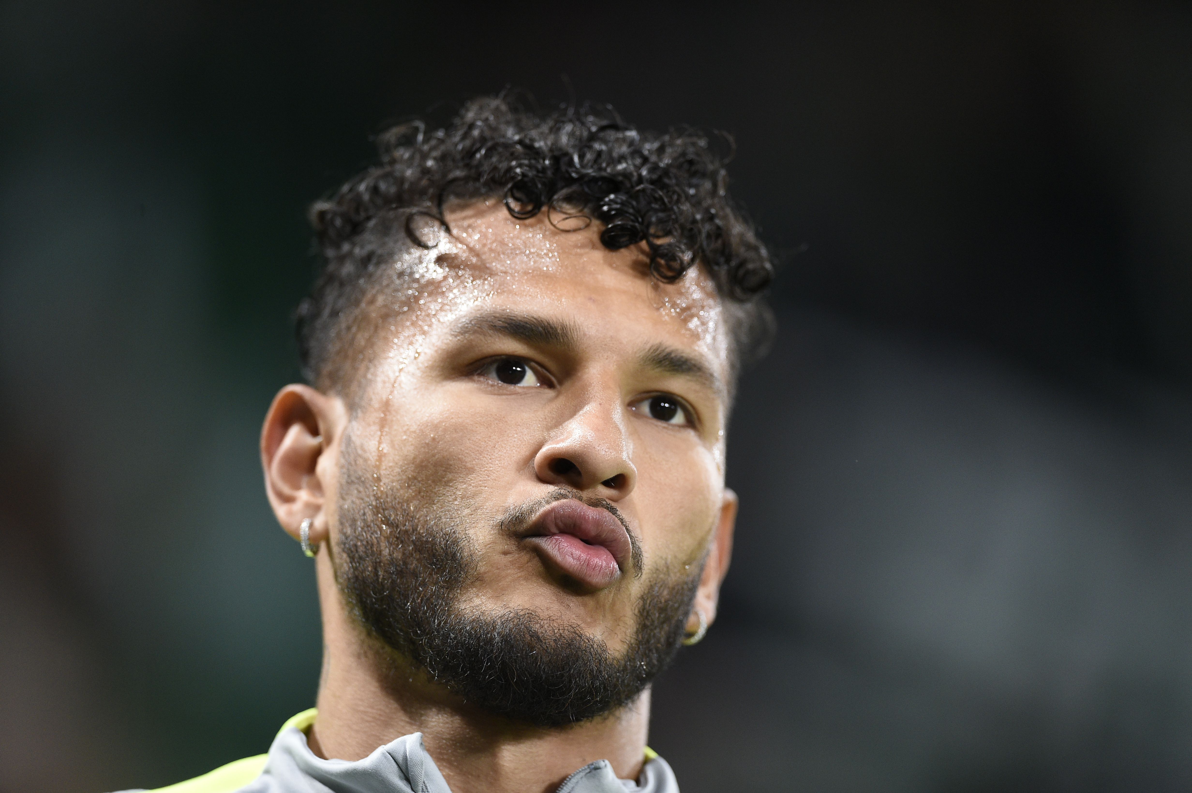 Luis Suárez durante o aquecimento - Foto: Sérgio Miguel Santos