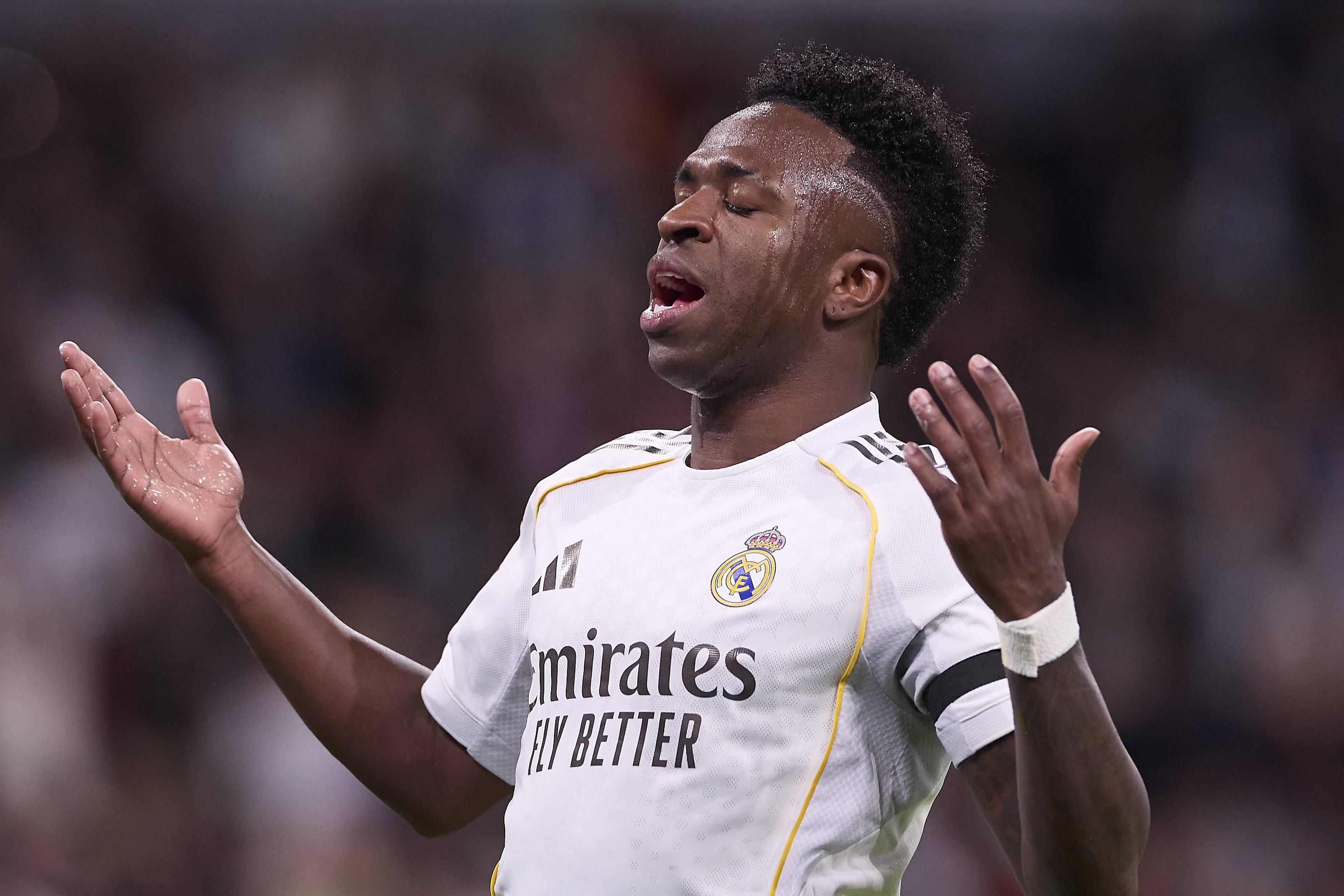Vinícius Jr. renovou com o Real Madrid até 2030