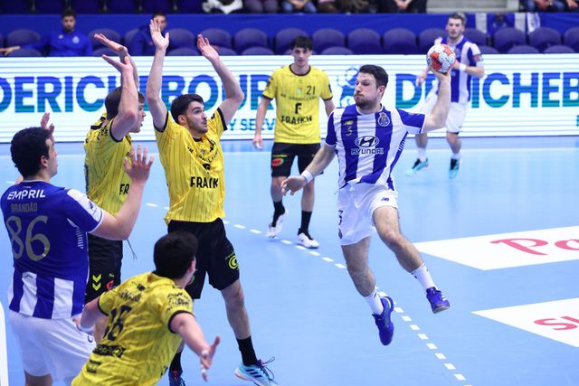 Liga Europeia: Dragão vence na última chama