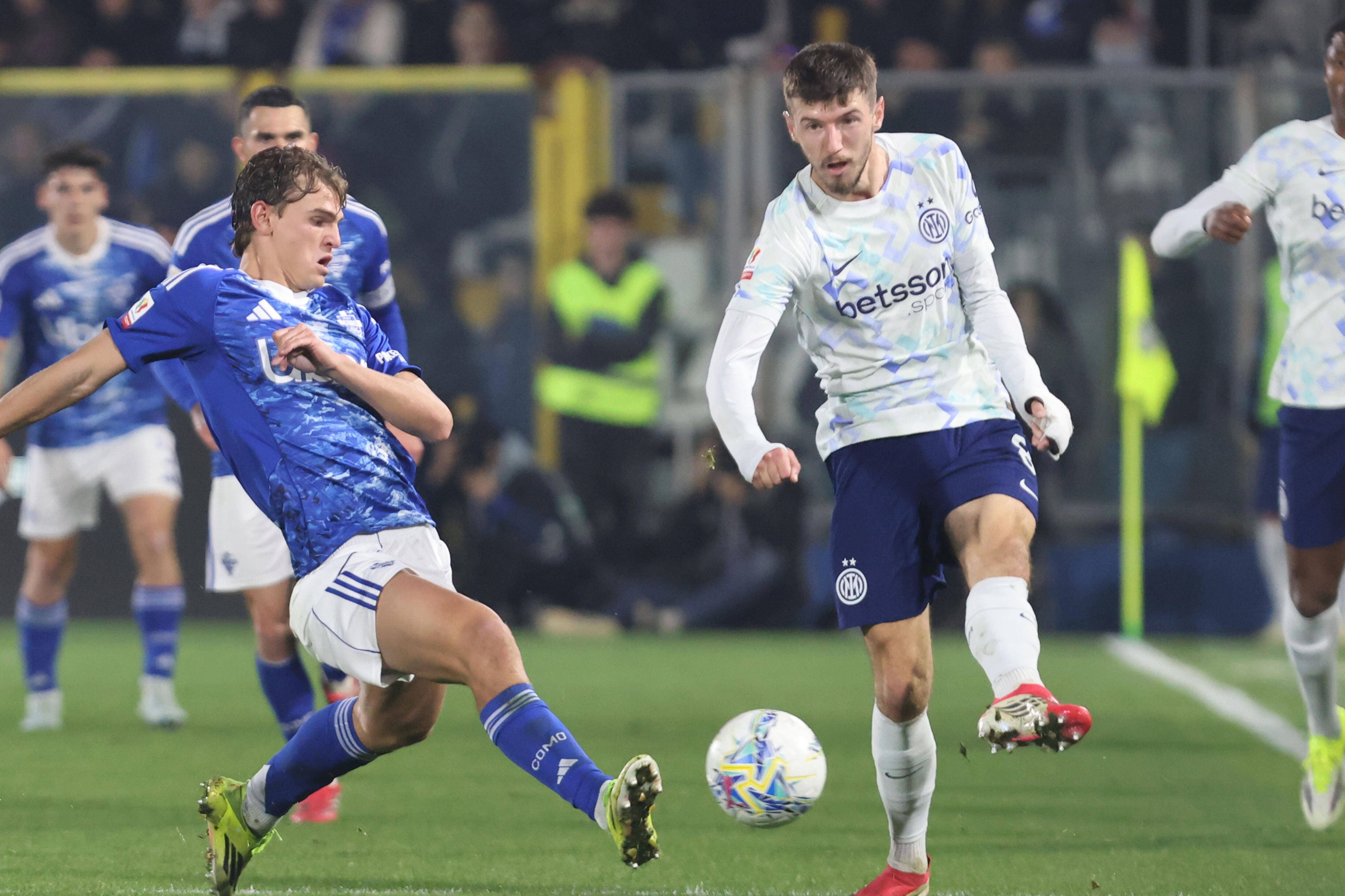Duelo entre Como e Inter nas meias-finais da Taça de Itália
