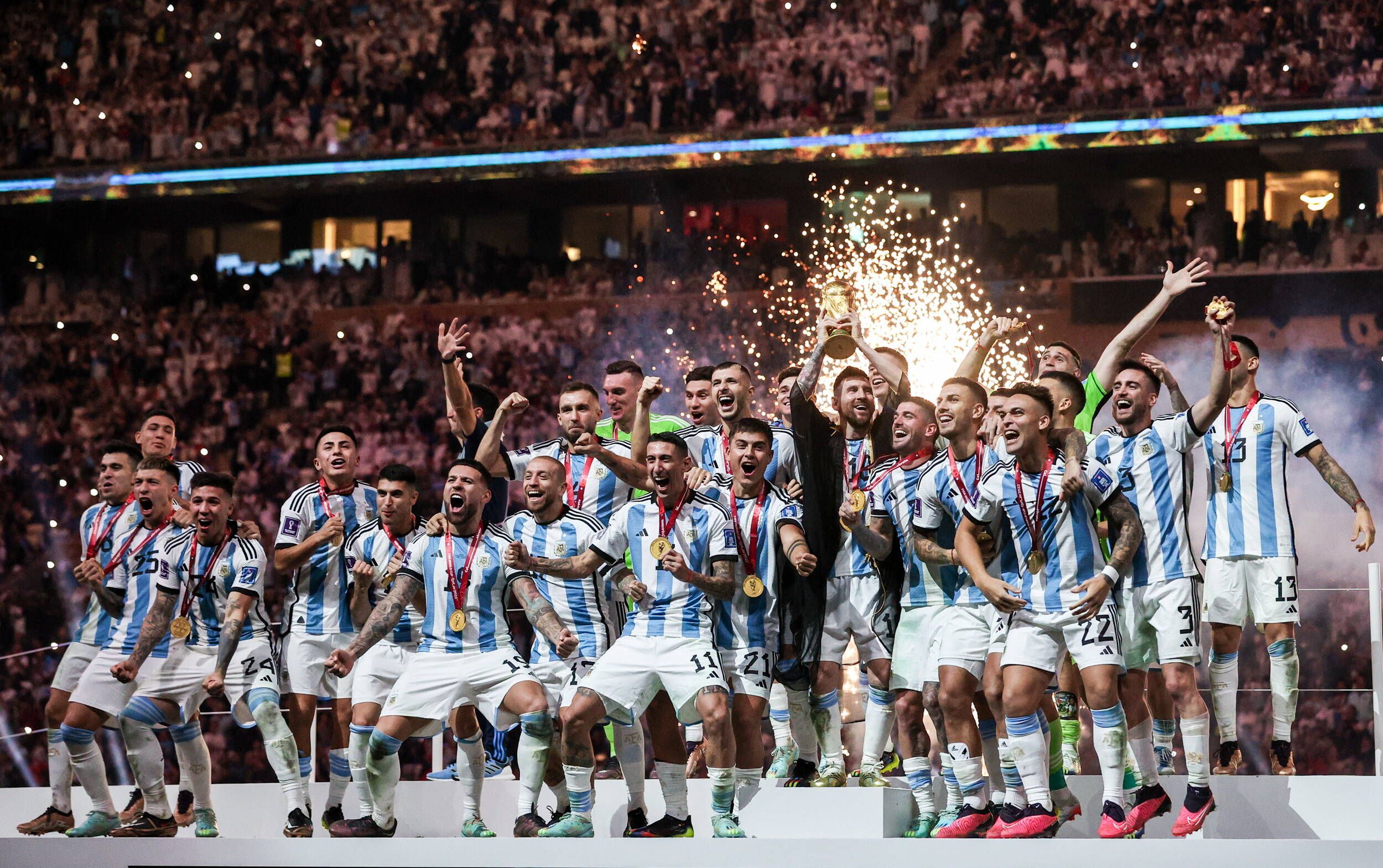 Messi liderou a Argentina à glória em 2022, no Qatar - Foto: IMAGO