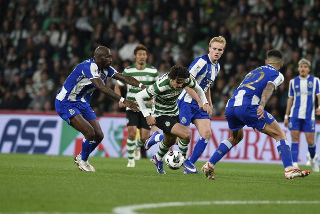 Trincão em ação no clássico de Alvalade. Foto: SÉRGIO MIGUEL SANTOS