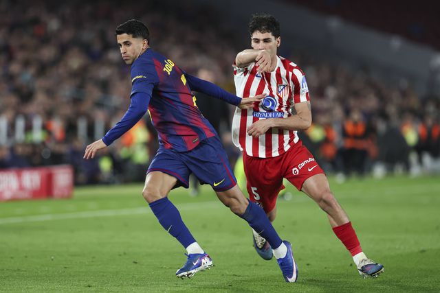 João Cancelo foi titular e fez a assistência para o terceiro golo