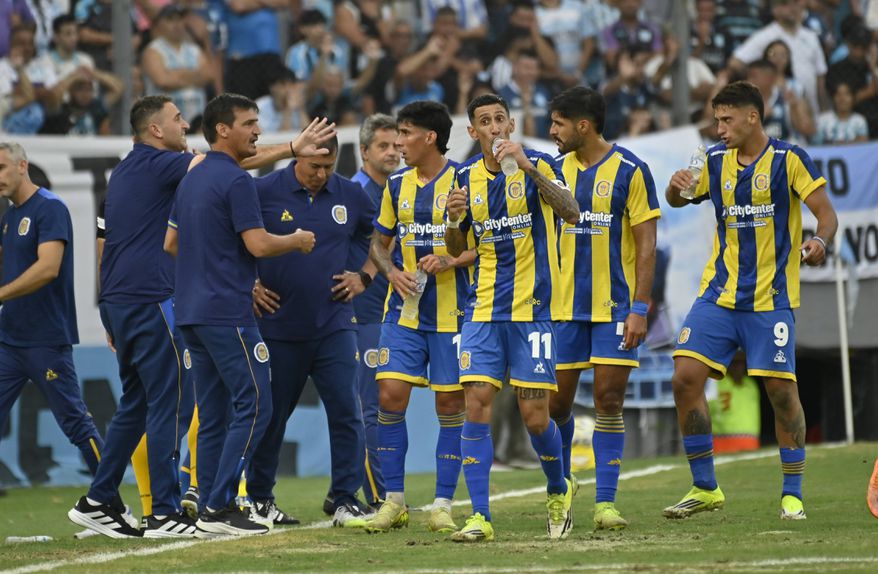 Equipa do Rosario Central, que conta com Di María