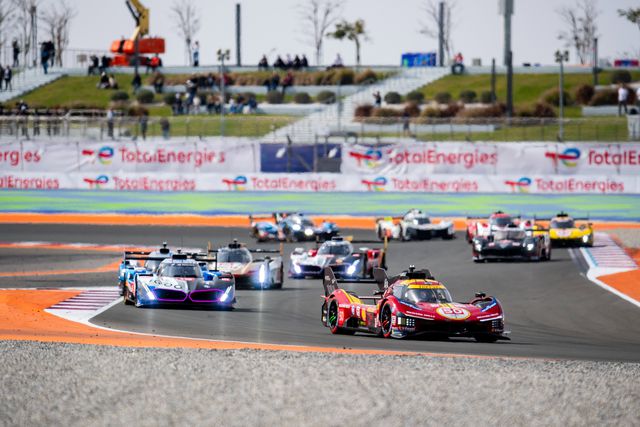 A prova no Qatar foi adiada - Foto: X/@FIAWEC