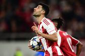 Mehdi Taremi a celebrar um golo pelo Olympiakos na Champions