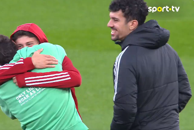 Vídeo: aquele abraço entre João Neves e Quaresma na Luz