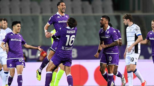 Taça de Itália: Fiorentina ganha vantagem sobre a Atalanta