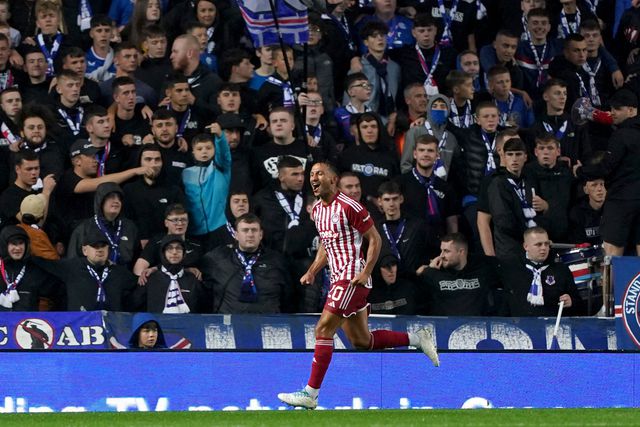 «Regressar a Portugal? Não se pode fechar portas»