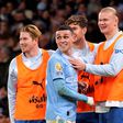 Manchester City goleia, Phil Foden brilha