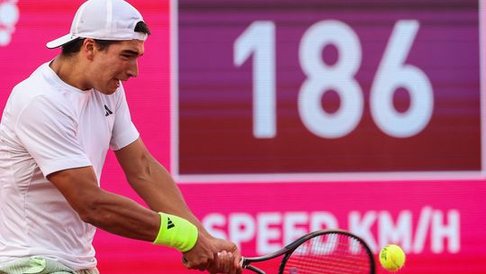 Estoril Open: Henrique Rocha não resiste a batalha com Gael Monfils