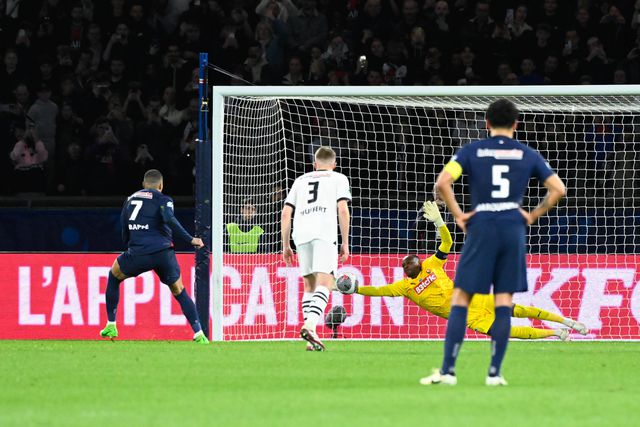 Luis Enrique sobre o penálti desperdiçado por Mbappé: «Só falha quem está lá»