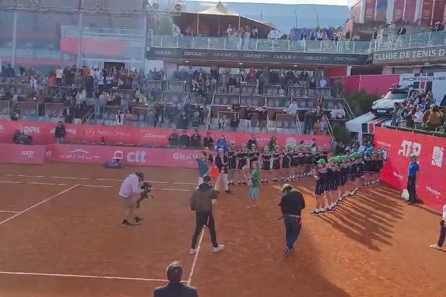 João Sousa despede-se com corredor de honra e forte ovação