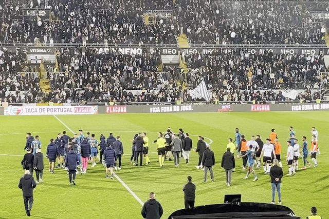 Final de jogo tenso no D. Afonso Henriques
