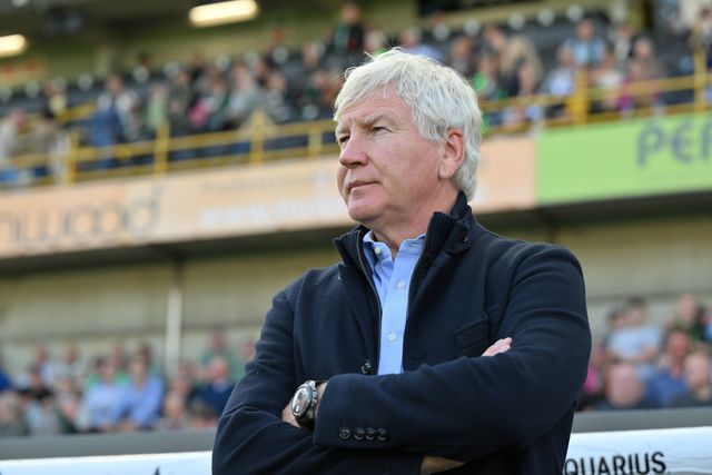 Camarões têm novo selecionador… sem conhecimento da Federação