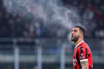 Kyle Walker operado após fratura do cotovelo