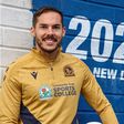 Yuri Ribeiro renova com o Blackburn Rovers