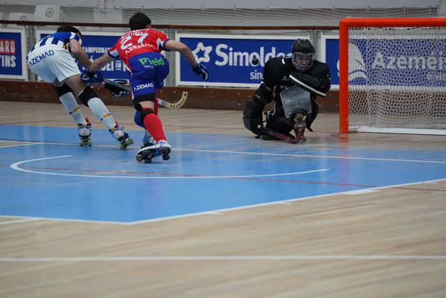 FC Porto vence Oliveirense e marca encontro com o Benfica nas 'meias' da Champions