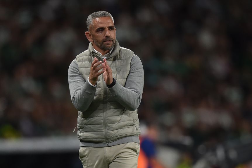 Rui Borges elogiou prestação da formação leonina na vitória sobre o Santa Clara. Foto: Miguel Nunes