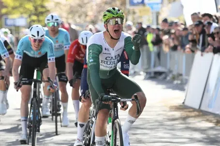 Iuri Leitão termina em segundo a Clássica de Vitré
