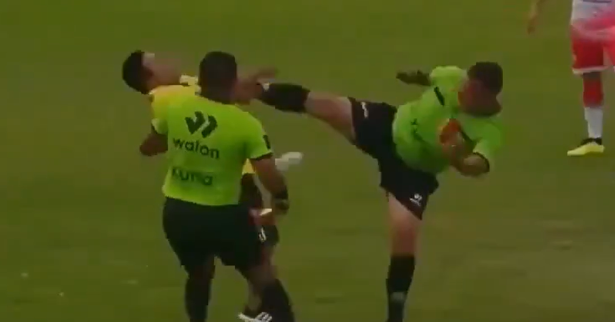 Árbitro peruano reage a tentativa de agressão com golpe de karaté (vídeo)
