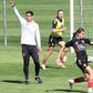 Ivan Baptista orienta treino das encarnadas - Foto: SL Benfica