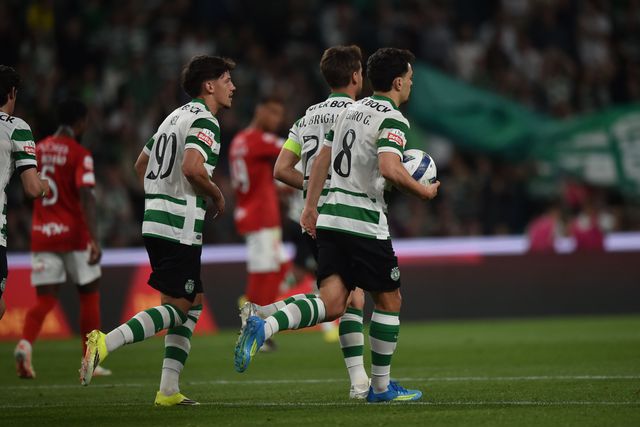 Os festejos dos leões - Foto: Miguel Nunes