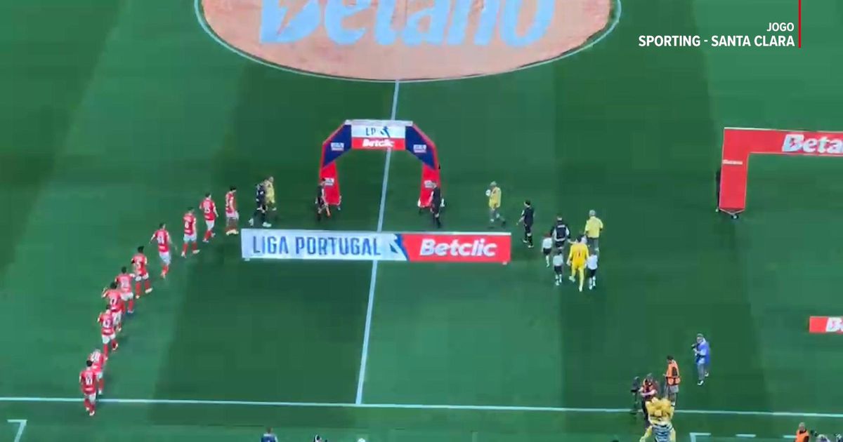 Equipas sobem ao relvado