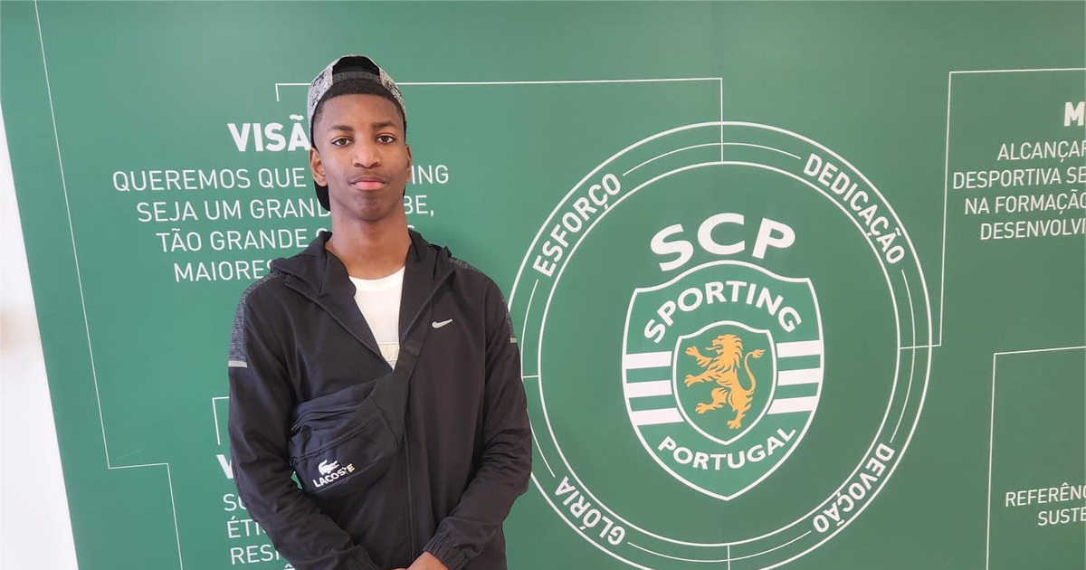 Jovem de 16 anos internacional A pela Guiné-Bissau em testes no Sporting