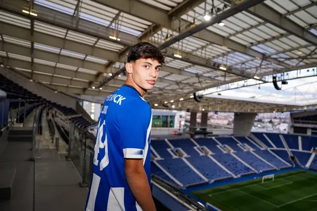 Gonçalo Sousa foi operado ao perónio e só volta na próxima temporada (Foto: FC Porto)