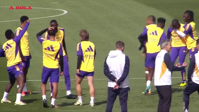 Courtois em pleno no treino do Real Madrid