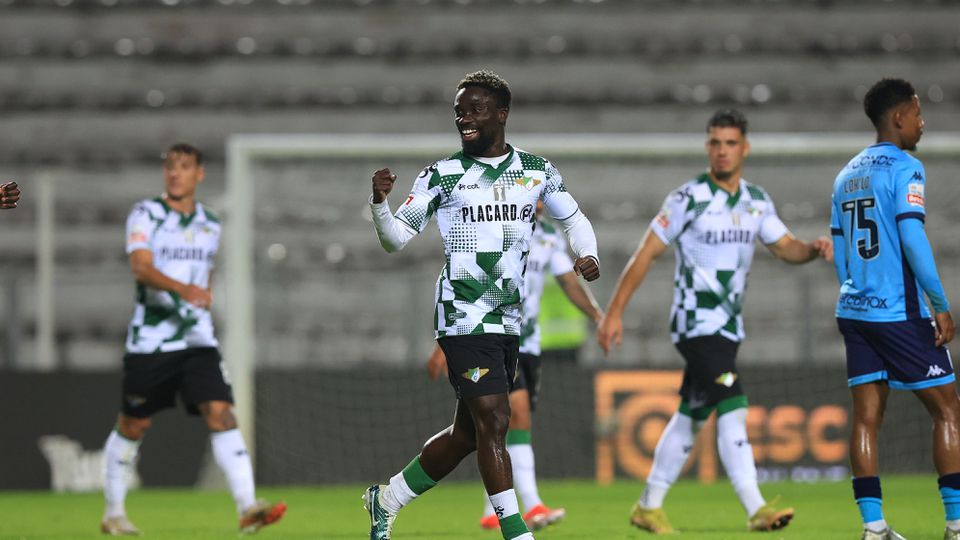 Destaques do Moreirense: Sem ligar à ficha, 'bomba' de Ofori e engenho de Camacho foram suficientes