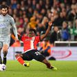 Premier League: Everton empata em Luton com três portugueses