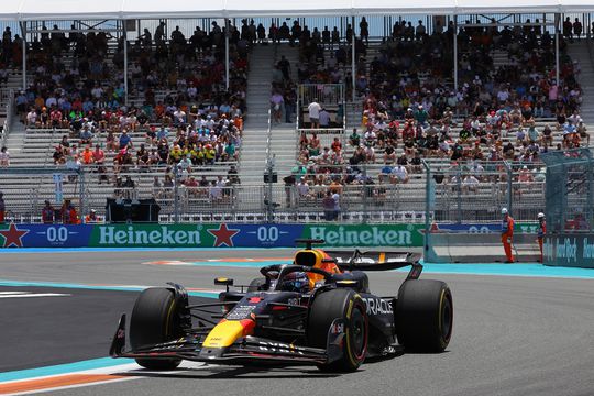 GP de Miami: Verstappen parte da 'pole' na corrida 'sprint'