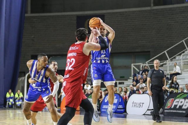 FC Porto bate Benfica e origina final inédita da Taça Hugo dos Santos