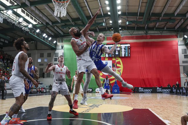 Siga em directo o Benfica-FC Porto
