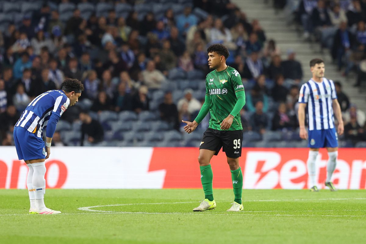 Da Liga 3 ao golo no Dragão em apenas 3 meses