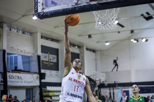 Benfica ganha vantagem na final feminina
