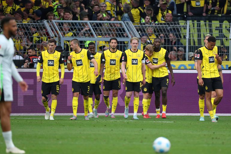 Dortmund continua recuperação e já ocupa lugares de Champions