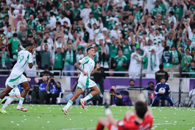 Galeno festeja o golo ao Kawasaki Frontale no estádio Abdulrahman Ibrahim Al-Jassim